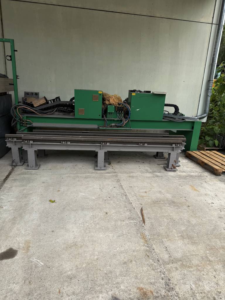 Zinser 3825 CNC-Plasmaschneidmaschine