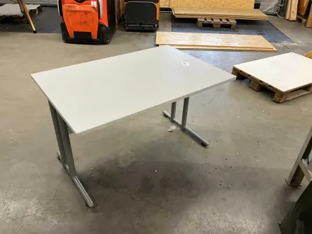 Schreibtisch lichtgrau 120 x 80 – RESALE