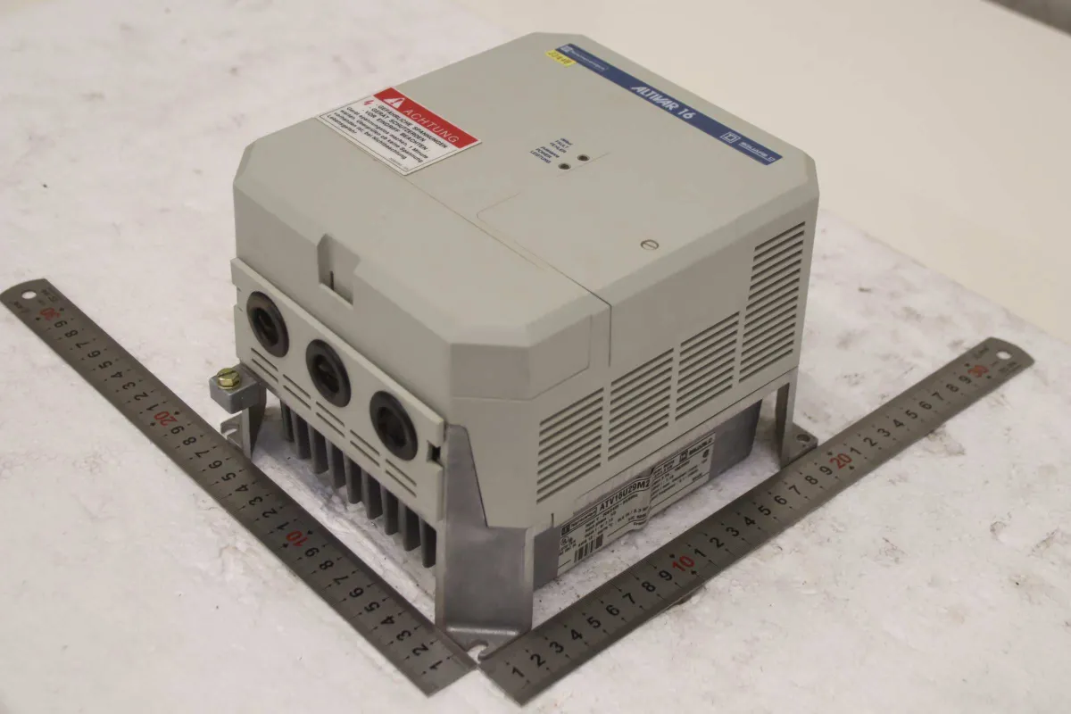 Telemecanique ATV16U29M2 Frequenzumrichter 1,5 kW