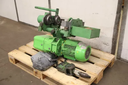 Stahl W 12 20 T510 S Kranfahrwerk mit Elektroseilzug 2000 kg – RESALE