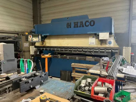 HACO PPEB 40135 CNC hydraulische Pressbremsen – RESALE