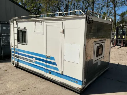 Camper-Einheit/Box für Mercedes-Benz Unimog – RESALE