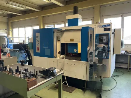 HURON KX8 4-Achs-CNC-Vertikales Bearbeitungszentrum – RESALE