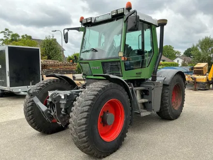 1999 Fendt Xylon 524 Implement-Träger-/Systemtraktor – RESALE