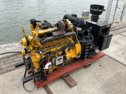 John Deere 6068HFG82 6-Zylinder-Marinemotor mit Stamford-Lichtmaschine – RESALE