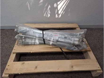 Wemefa Heizkörper-Befestigung / Wandkonsolen 600 mm (2x) – RESALE