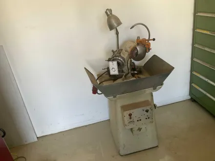 CHRISTEN 2-32 Bohrere-Schleifmaschine – RESALE