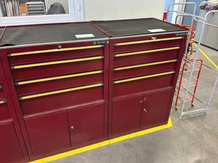 Hahn & Kolb Schrank - Werkzeugschrank mit Inhalt (2x) – RESALE