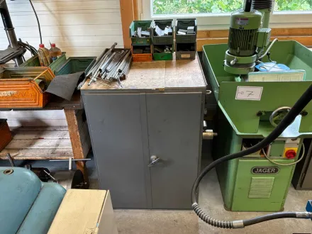 Werkzeugschrank mit Inhalt – RESALE