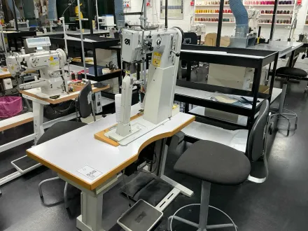 DURKOPP ADLER 0267 990056 267-373 Industrie-Zylindrische Arm-Nähmaschine – RESALE