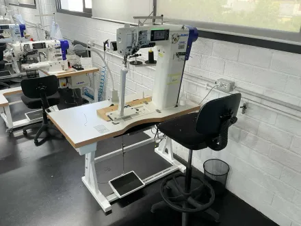 2022 JUKI LU-2810V-7 Nähmaschine – RESALE