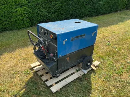 HR0700 Dampfreiniger – RESALE