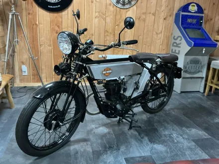 2016 Noch nicht bekannt – DAS SCHWARZE DOUGLAS Sterling Motorrad – RESALE