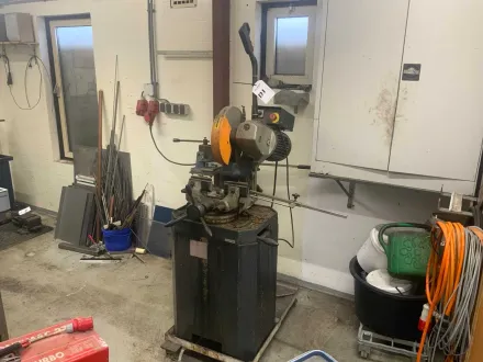 Huvema 315 Gehrungskreissäge – RESALE