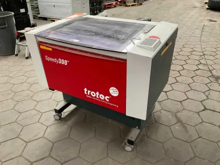 Trote Speedy 300 Laserschneider und Gravurmaschine – RESALE