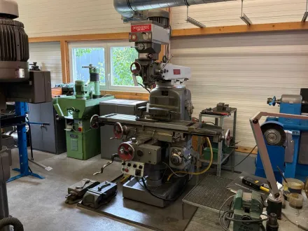 ANAYAK FV-2V 1966 -Vertikalfräsmaschine – RESALE