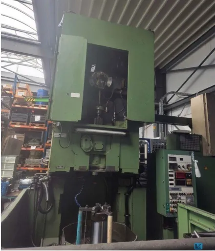 Liebherr WSC 501 Zahnradstossmaschine – RESALE