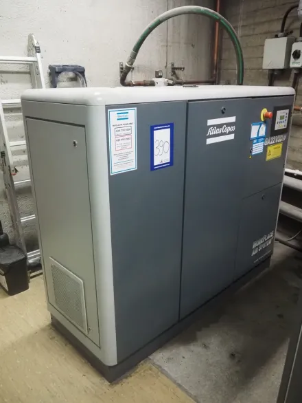 Atlas Copco air compressor, type: GA22VSD, number: – RESALE