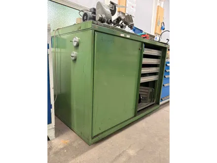 Werkstattschrank mit Inhalt – RESALE