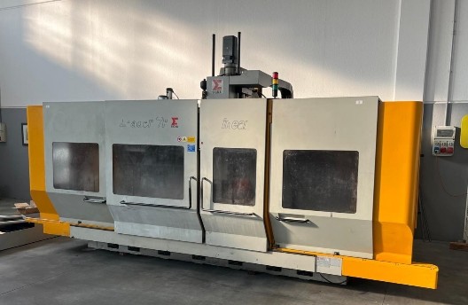Sigma LEADER 7 LINEAR Vertikal-Bearbeitungszentrum