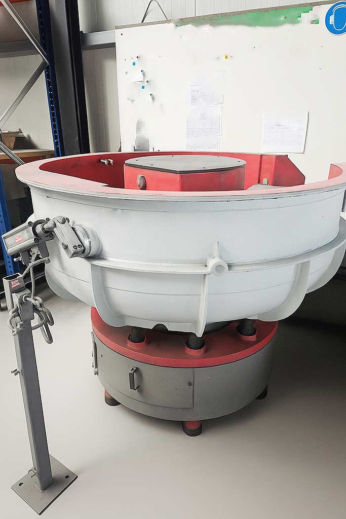 Rösler R 620 C/RM 600 Gleitschleiftrog