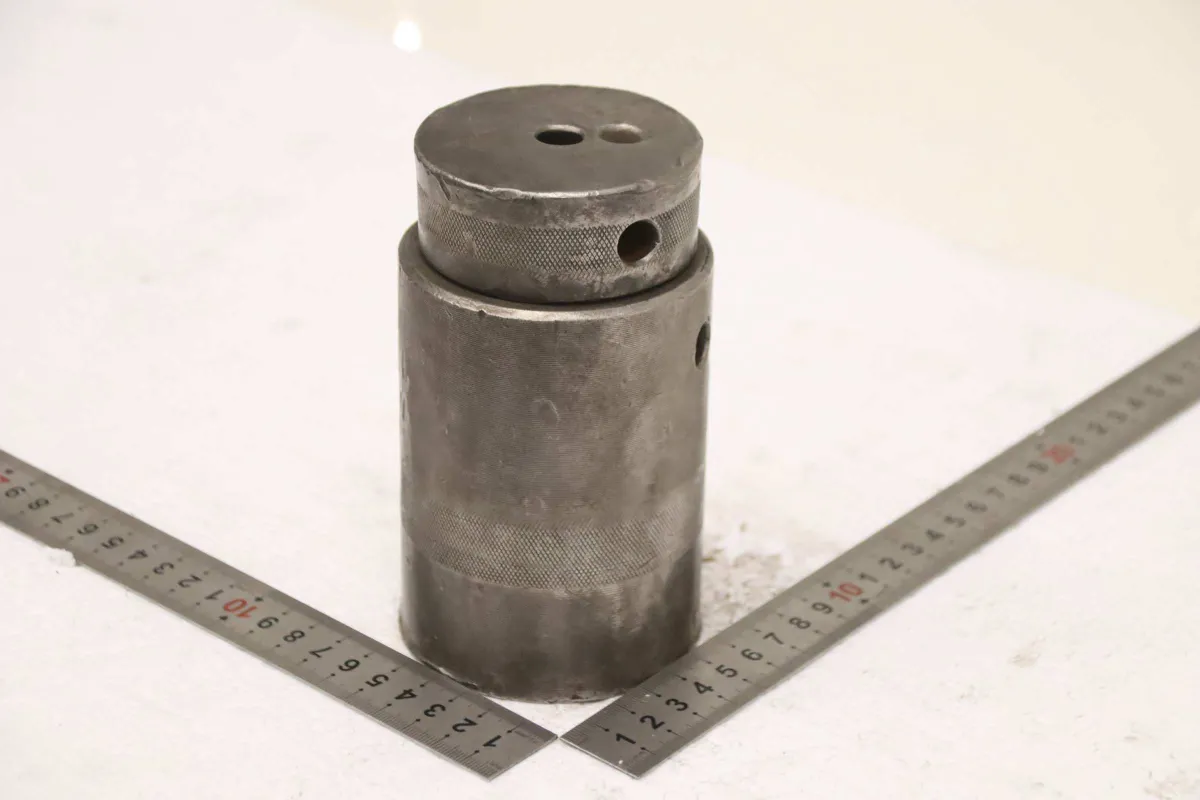 AMF Ø 80 mm / 140 - 225 mm Screw stand