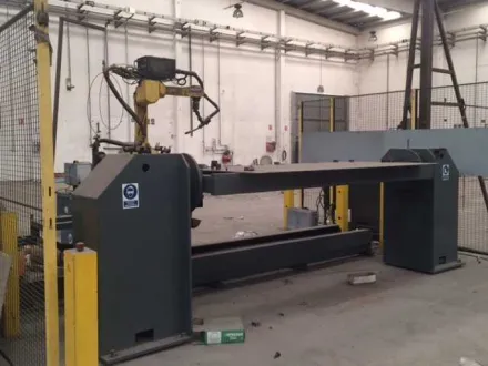 FANUC / IT ROBOTICS - Robotische Schienenschweißzelle - 2009 – RESALE