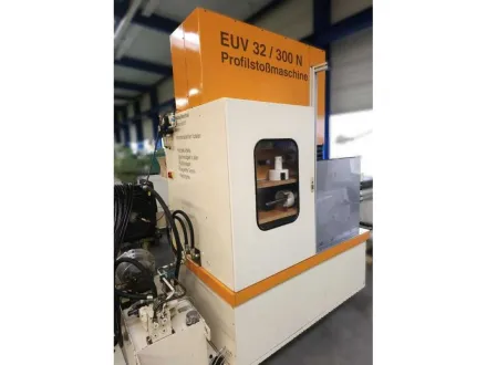 BALZAT EUV 32 / 300 N Vertikal Stoßmaschine – RESALE