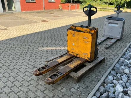 Jungheinrich EJE116 Elektropalettenwagen – RESALE