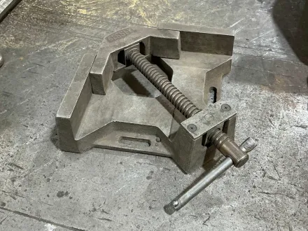 Bessey Terminal Block 90 Grad (4x) – RESALE