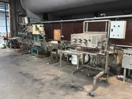 Ölbefüll- und Verpackungslinie – RESALE