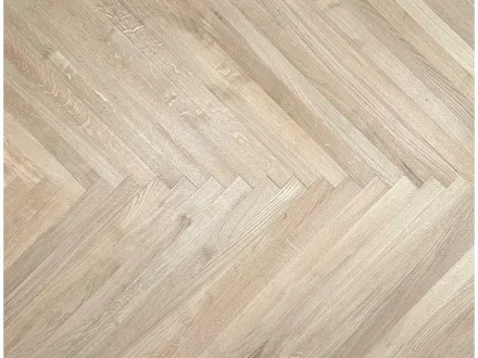 Herringbone Solid European Oak Natur 0V Unifinished – RESALE