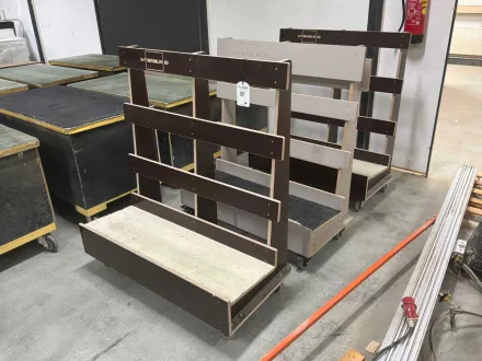 Plattenwagen (3x) – RESALE