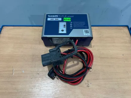 2021 Tricom 24V 50A 375Ah Ladegerät Hubwagen Ameise Gabelstapler Elektrostapler charger – RESALE