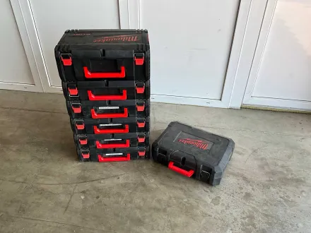 Milwaukee Werkzeugkoffer Leer (7x) – RESALE