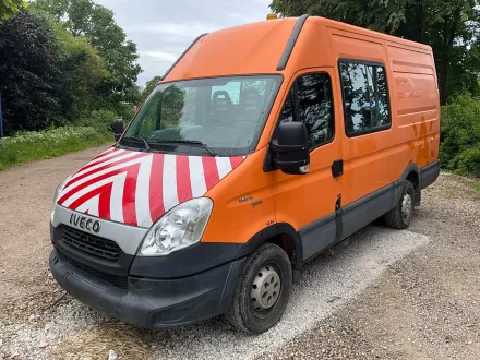 Iveco Daily 35S14 CNG Doppelkabine – 37000 km – hohes Dach – RESALE