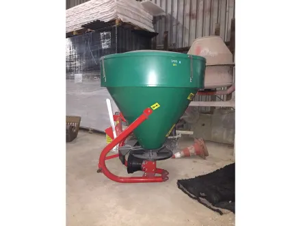 Pronar FD1-M05L Düngerstreuer – RESALE