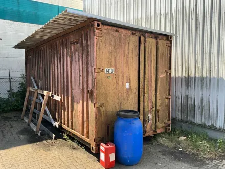 Lagercontainer 20 Fuß mit Inhalt – RESALE