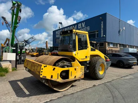 Bomac BW213-4 Walzmaschine für Straßenbau – RESALE