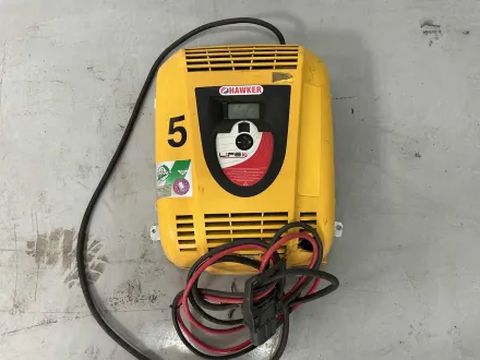 Hawker – 48V 100A – Batterieladegeräte – RESALE