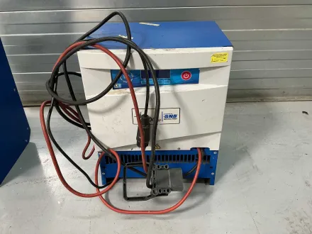 GNB - 24V 70A - Batterieladegeräte – RESALE