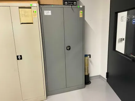Werkstattschrank mit Inhalt – RESALE