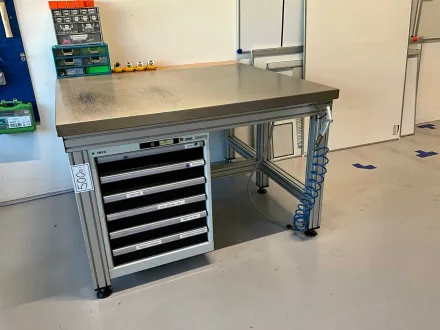 LISTA - Premium 75 - Werkbank mit Inhalt – RESALE
