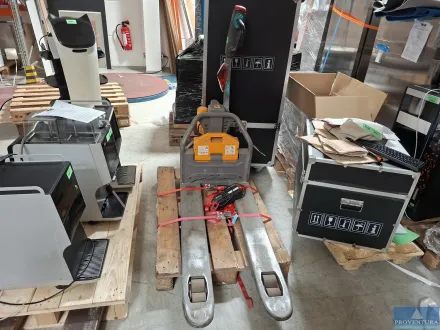 Elektro-Hubwagen JUNGHEINRICH AME 13 angeschafft 0 – RESALE