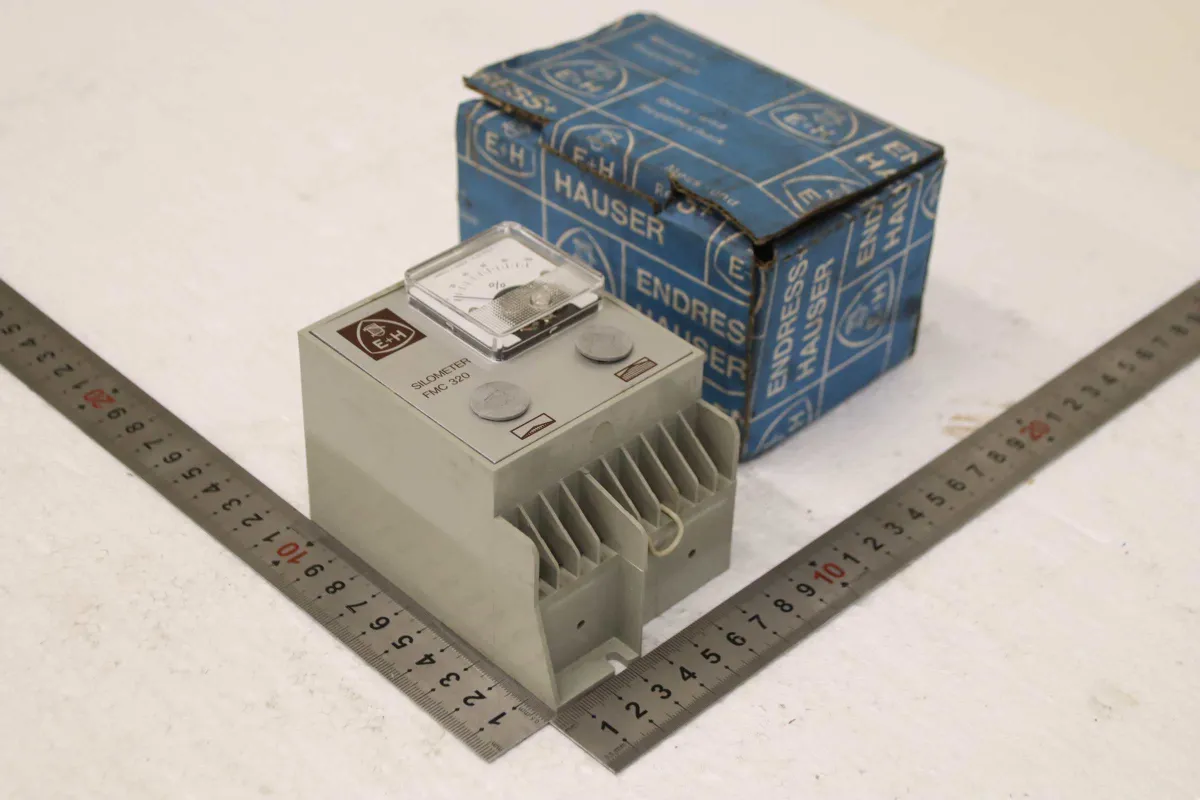 Endress + Hauser Silometer FMC 320 922496-0500 Füllstandauswertegerät