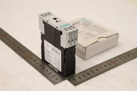 Siemens 3RP1540-1AN31 Zeitrelais – RESALE