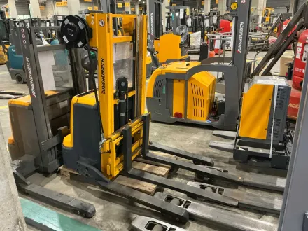 Jungheinrich - 2014 - EJC B12 115 250 ZZ - Elektrischer Stacker – RESALE