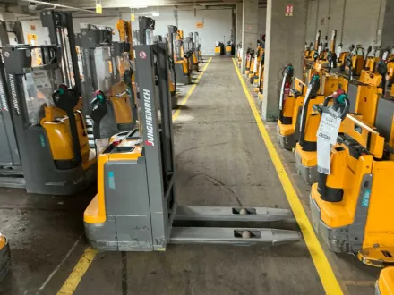 Jungheinrich - 2023 - EJC 110 115-250 ZT LI PC - Elektrischer Stacker – RESALE