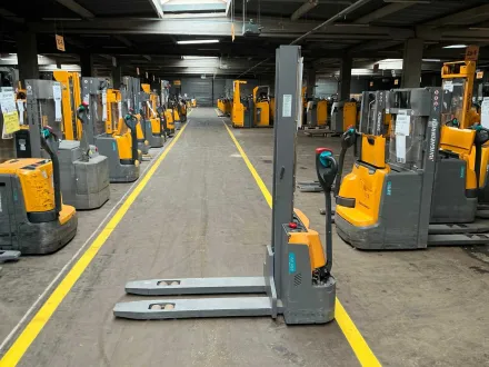 Jungheinrich - 2018 - EJC M10 G 115-154E - Elektrischer Schornstein – RESALE