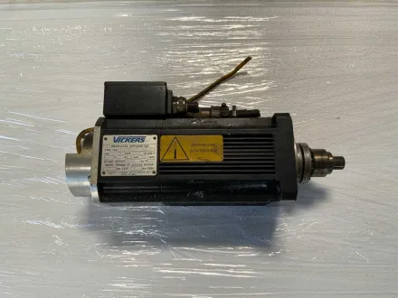 Vickers - FAS T-1-M4-030-00-00-G6 - Vickers Servomotor – RESALE